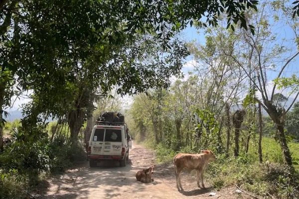 transporte 4x4 para santa marta a partir de mamey Veículo 4x4 indo de Mamey para Santa Marta