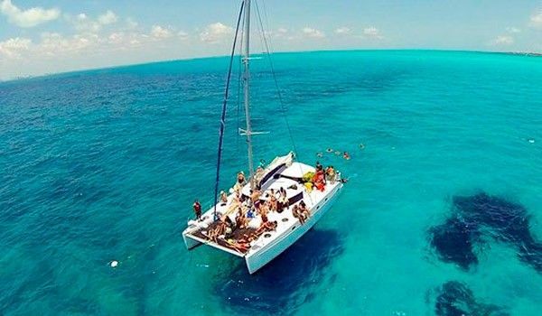 catamarã para o Caribe em Isla Mujeres