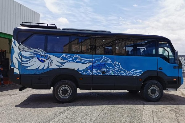 Landmannalaugar Bus