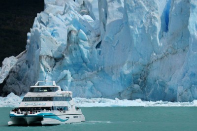 Glaciares Gourmet boat tour