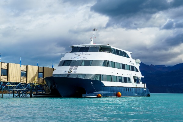 shipment cruise Santa Cruz Puerto La Soledad Crucero Santa Cruz ready for embarkation at Puerto La Soledad