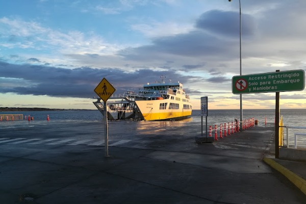 Tres Puentes wharf