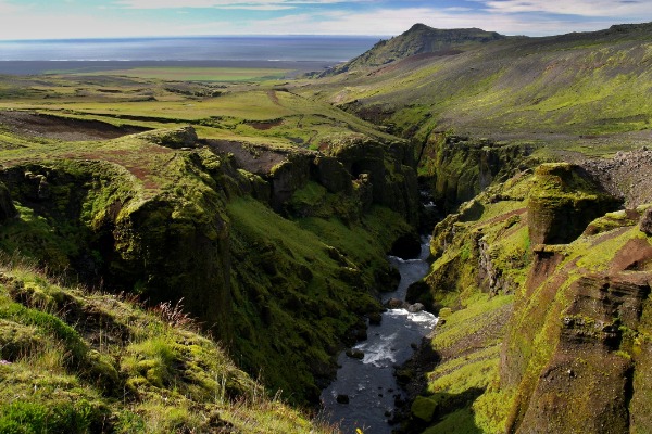 fimmvorouhals Thórsmörk Valley