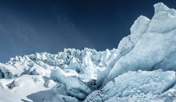 skaftafell glacier crevases