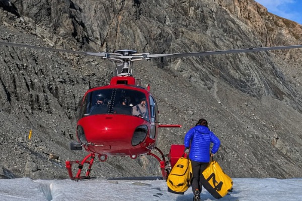 Passengers boarding flight back to Mt. Cook