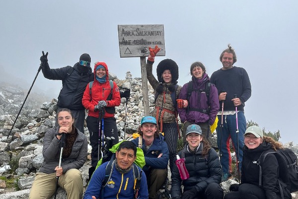 group in front of the salkantay pass