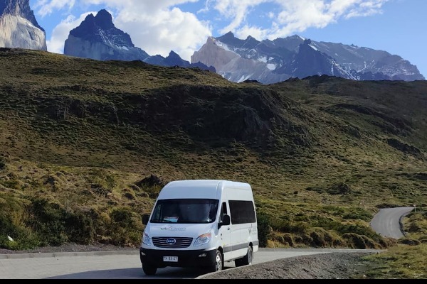 van realizando el pick up en puerto natales