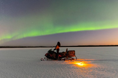 Motos de nieve Rovaniemi + Aurora Boreal