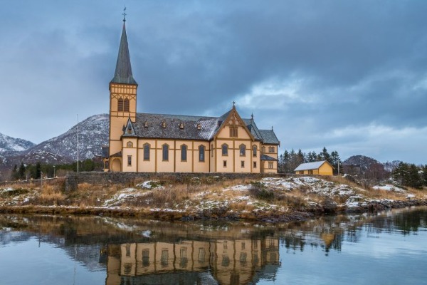 Catedral Catedral de Lofoten