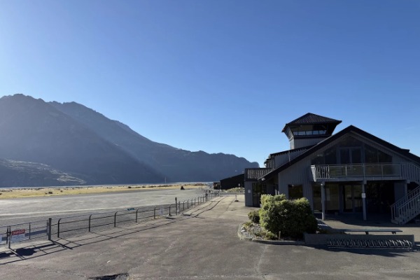 Base en aeropuerto Aoraki Monte Cook en Nueva Zelanda