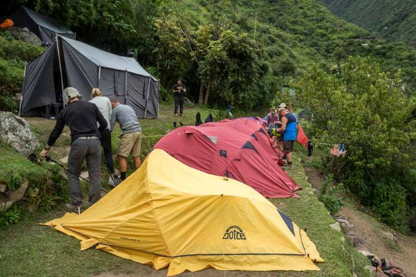 personas en el campamento Santa Rosa