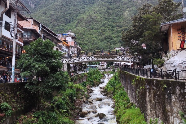 aguas calientes