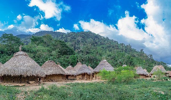 Habitations indigènes traditionnelles dans la Sierra Nevada lors de l'excursion de 3 jours à Ciudad Perdida