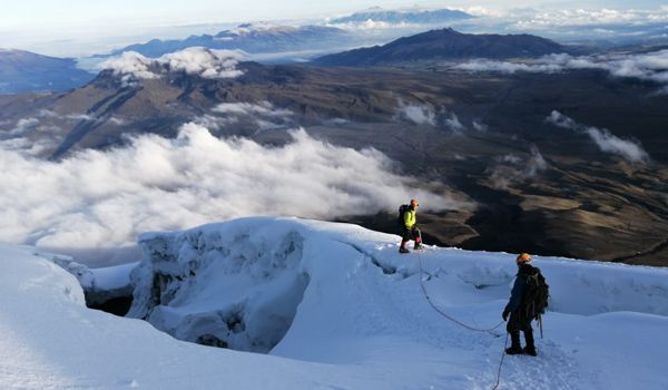 sommet du volcan cotopaxi en equateur