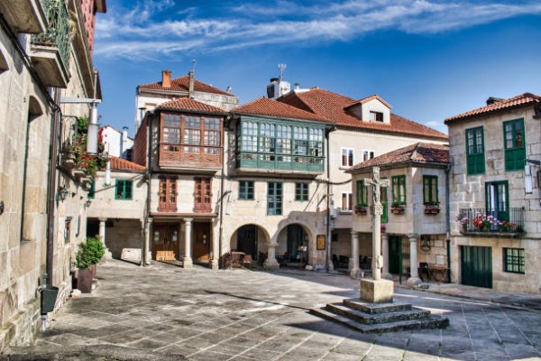 Place de la Leña à Pontevedra Place de la Leña à Pontevedra